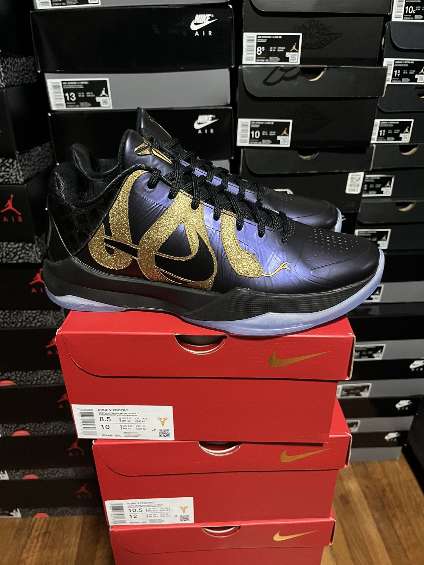 NIKE KOBE V PROTRO (Year Of The Mamba Eggplant)Sizes 11