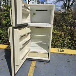 General Electric - Refrigerators