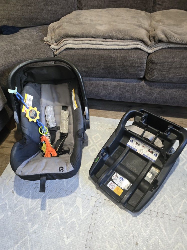 Baby Trend Baby Carrier And Base