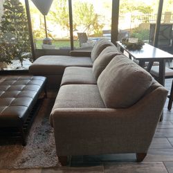 Lazyboy Sofa with Chase