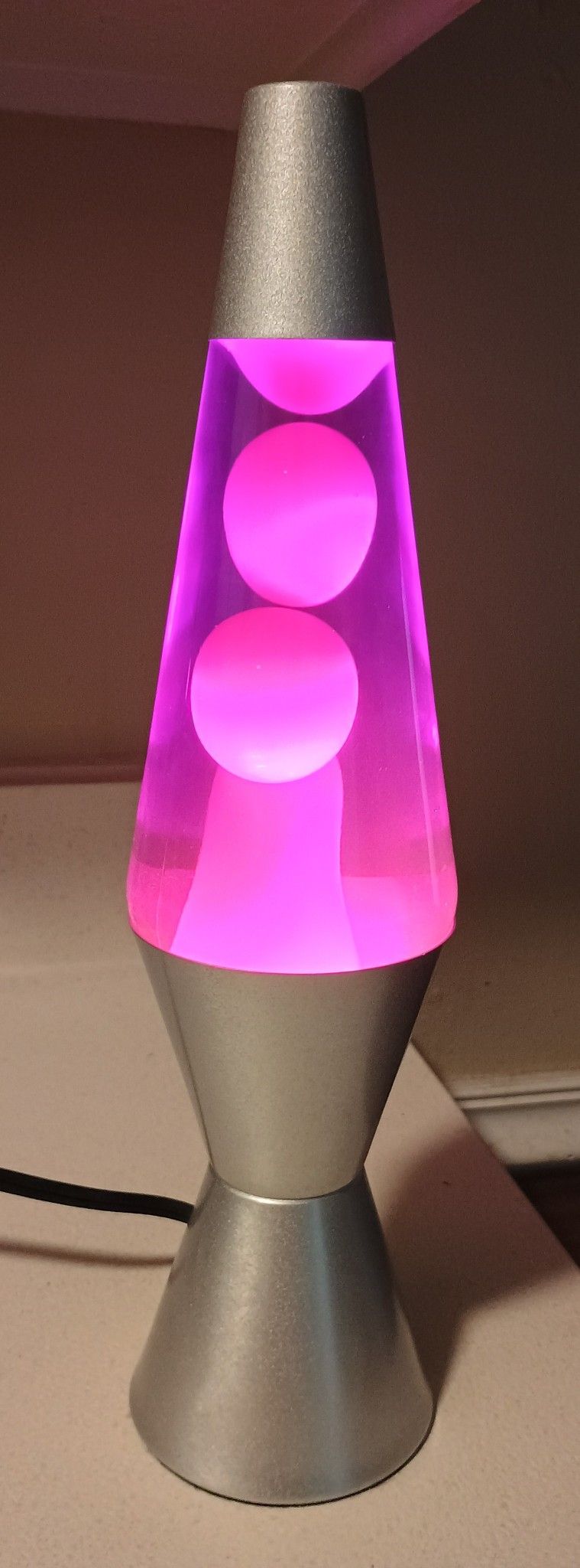 Lava Lamp 14.5" Pink 🩷 And Purple 💜 Extra Groovy! +Max Aura