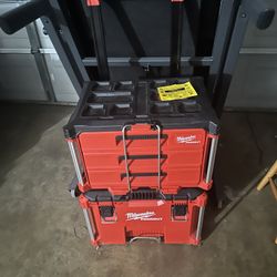 Milwaukee Pack Out Set 
