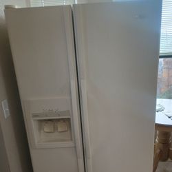 Whirlpool Refrigerator 
