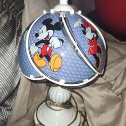 Disney Collectibles Clocks And Lights