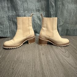 Seychelles Chelsea Boots