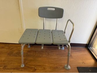 Bathtub transfer bench