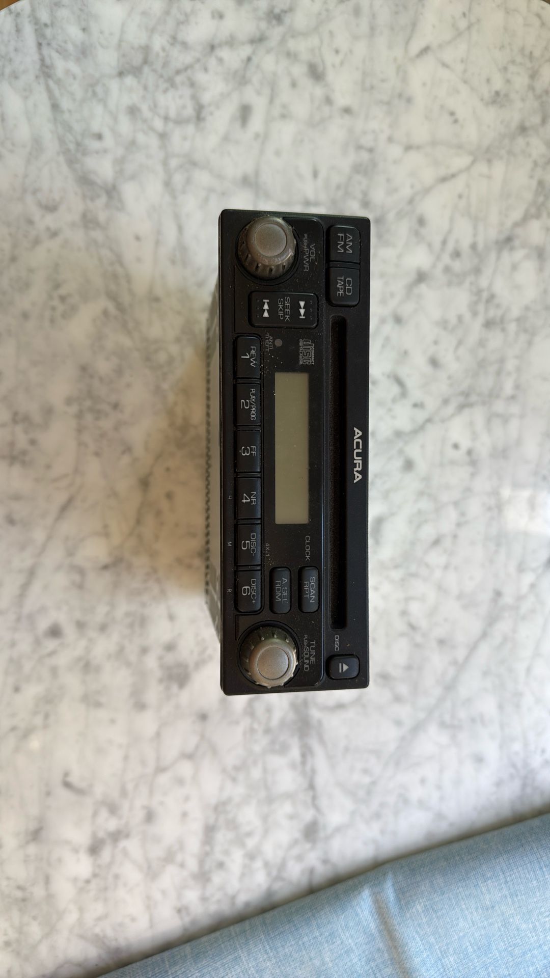 Factory Stereo from A 2005 Acura RSX