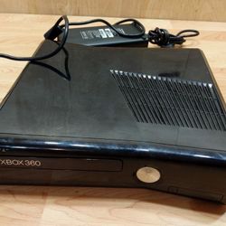 Xbox 360 With Kinect 