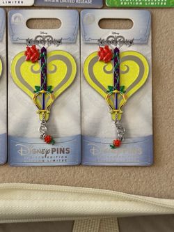 Kingdom Hearts belle pin