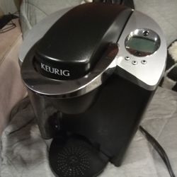 KEURIG Coffee Maker With Digital Display 
