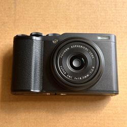 Fujifilm XF10 Like New with original box + accessories
