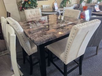 BRAND NEW BROWN FAUX MARBLE (42"×42"×36"H) + 4 BIEGE LINEN CHAIRS