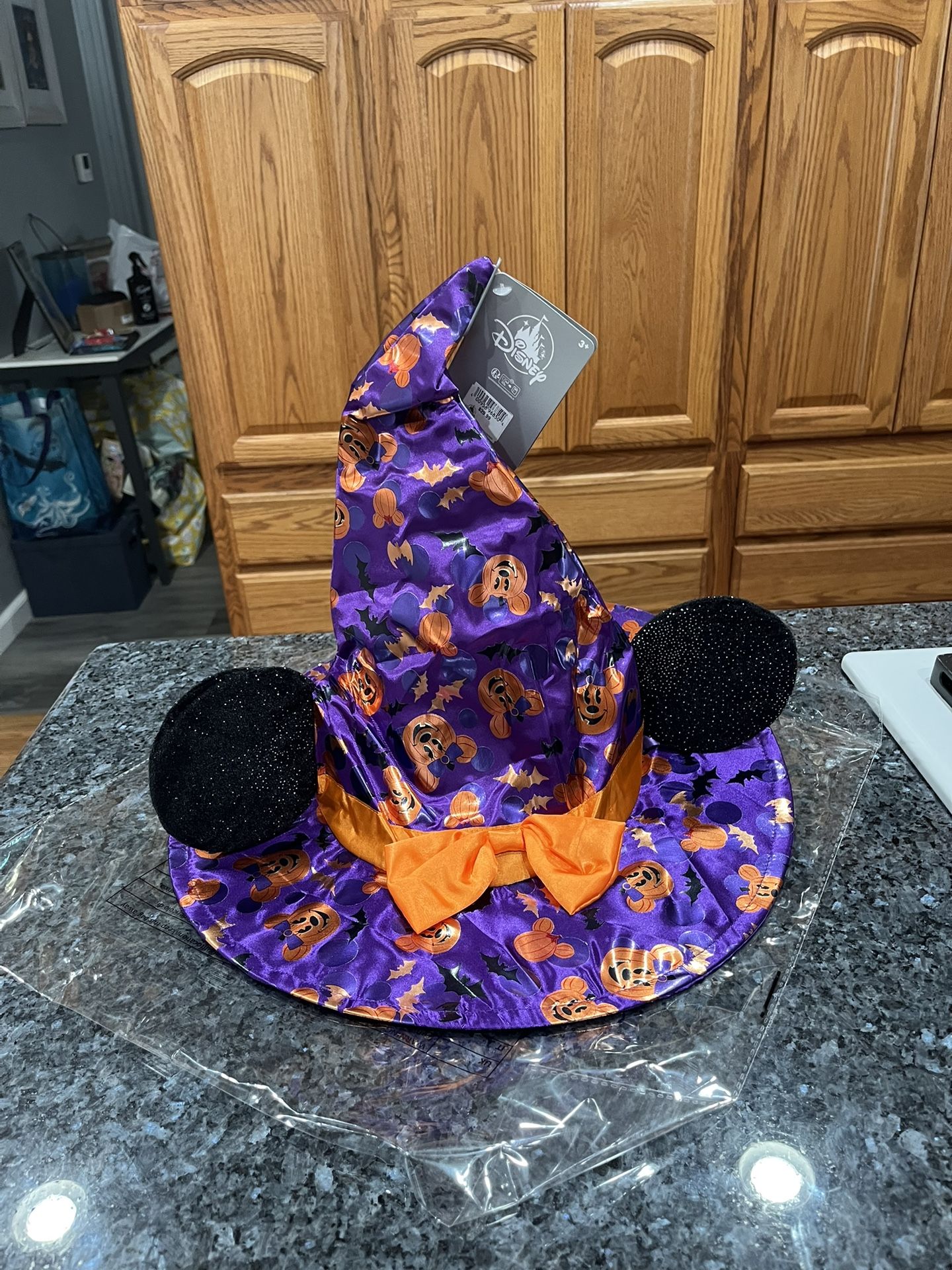 Girls NEW! Disney Store Minnie Mouse Witch Hat Halloween Costume . Brand New