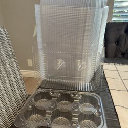 (125) Disposable 6 Count Cupcake Containers 