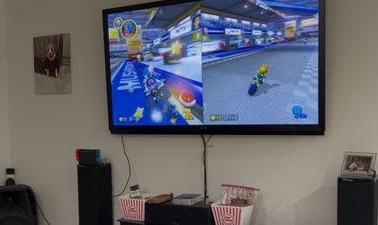 75 inch Elite TV