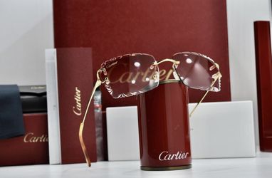 Red Tint Cartier Sun Glasses 