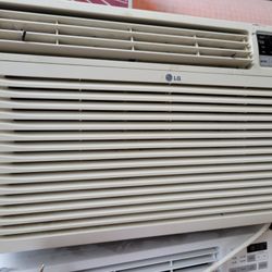 12000 BTU Window AC