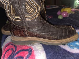 Alligator tail work boots