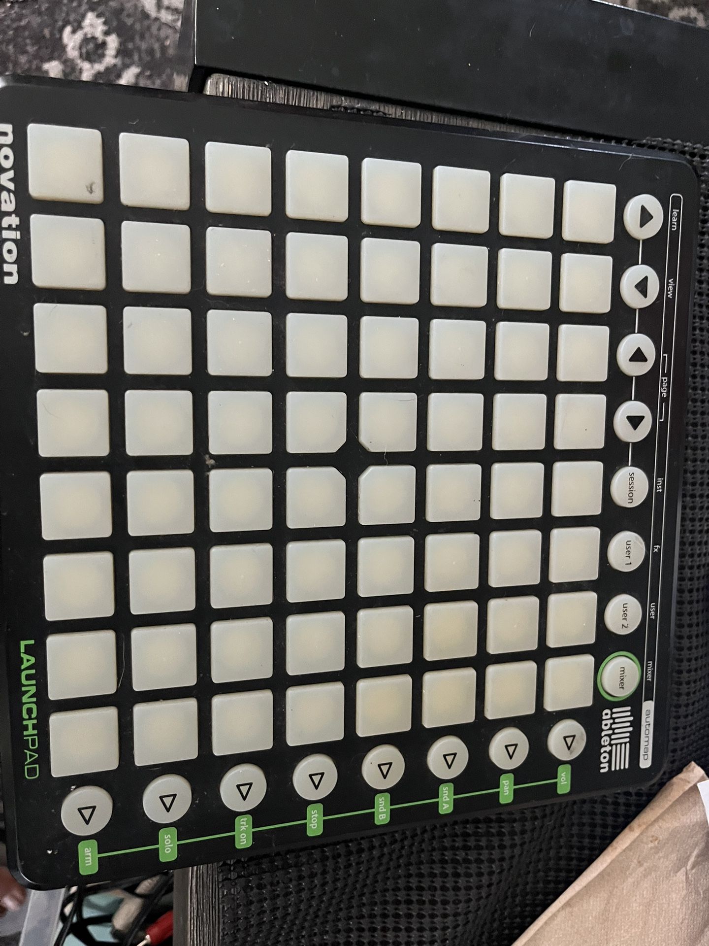 Dj Equipment 