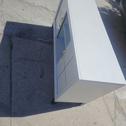 Tv Stand Super Great Condition Very Clean