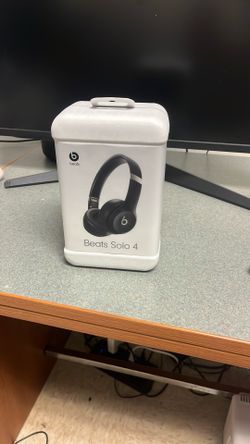 Beats Solo 4s Brand New 