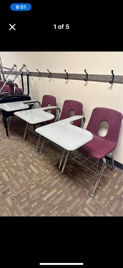 Student’s Chairs