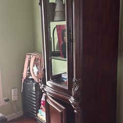 Brown Wooden Stand Glass Shelfs