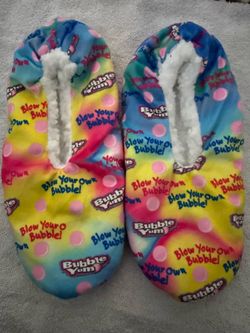 Bubble gum slippers