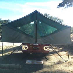 Vintage 1965 Apache Raven Pop Up Tent Trailer 