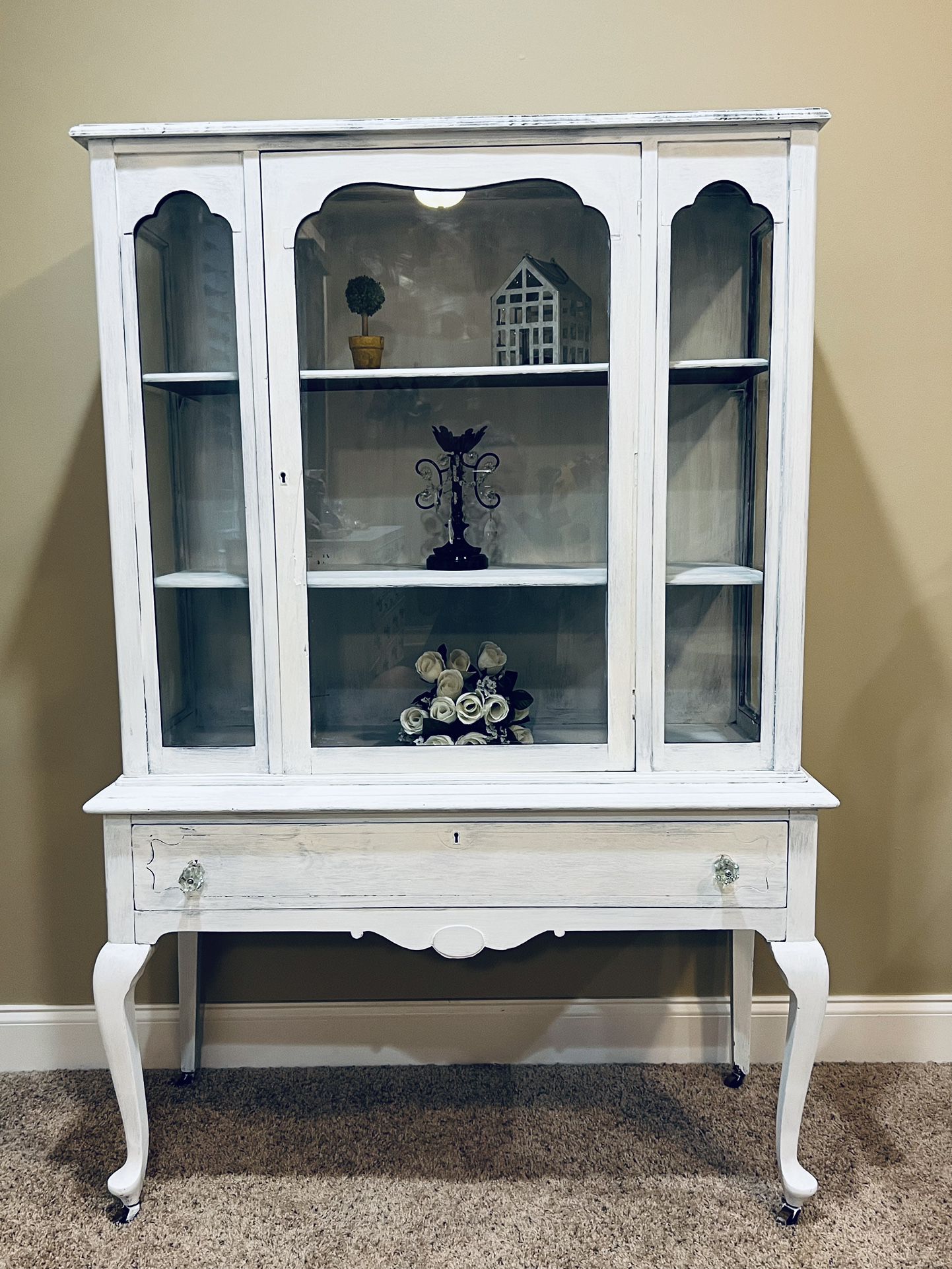 Beautiful Solid Wood Antique Farmhouse China Cabinet 