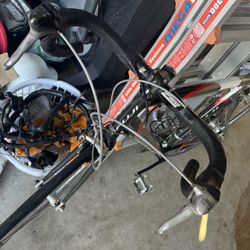 Fuji Lightweight Road Racing Bike. 