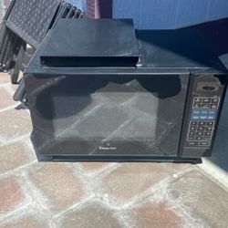 Magic Chef Microwave 