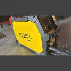 Esab 215ic MiG, Tig, And Stick. Including 400$ Mask
