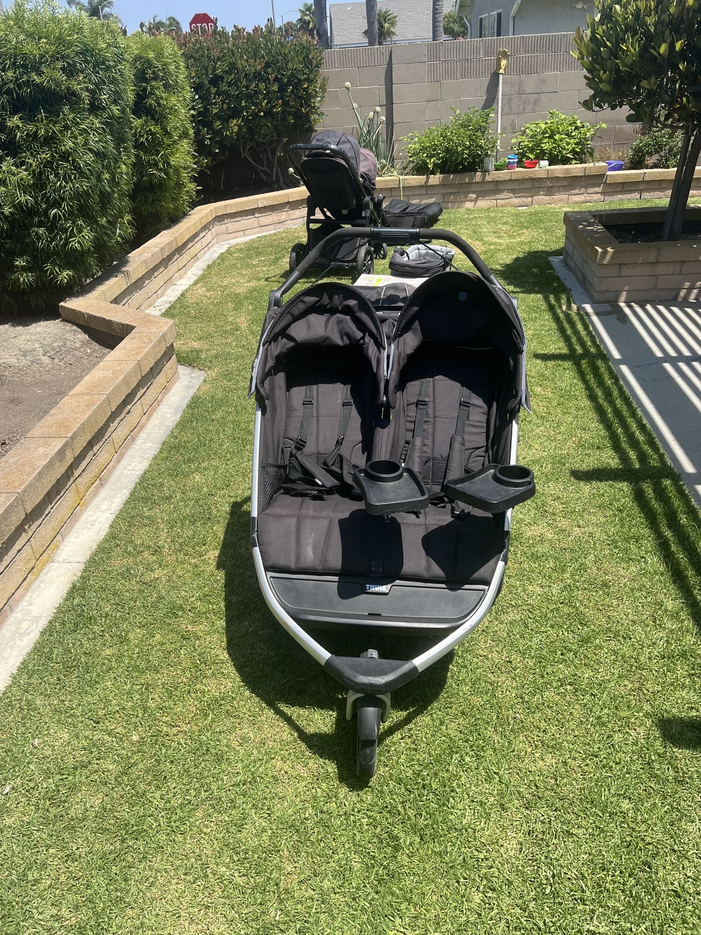 Thule Urban Glide 2 Double Jogging Stroller