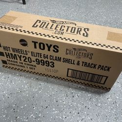 Hot Wheels Premium Clamshell Protector Ten Pack and Track