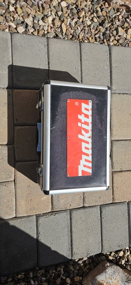 Makita 4-1/2" Angle Grinder 7.5 amps