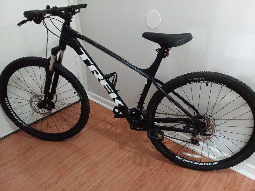 BRAND NEW TREK MARLIN 5 2ND GENERATION BIKE 