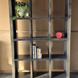 Bookcase / Shelves 