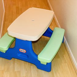 Little Tikes Easy Store Jr. Play Table