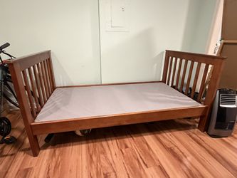 Solid Wood Twin Bed