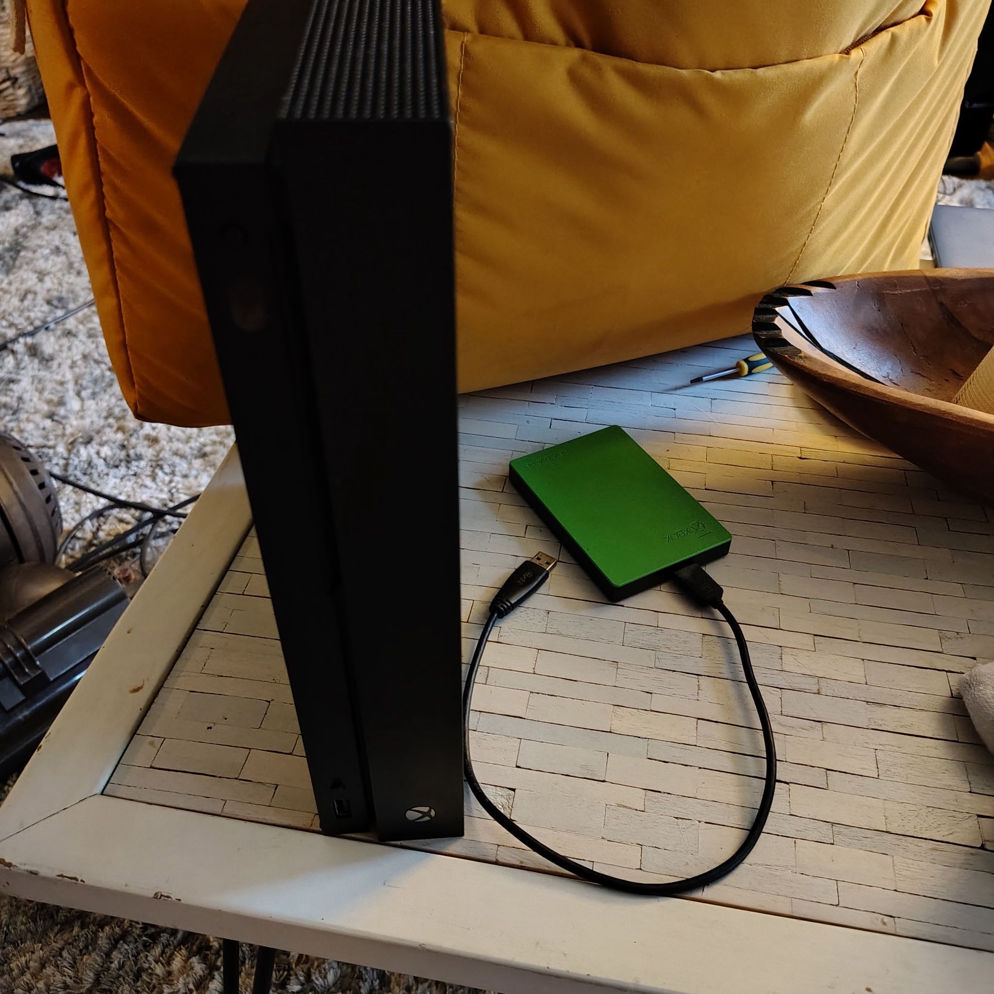 Xbox One Seagate 2TB With Controller 