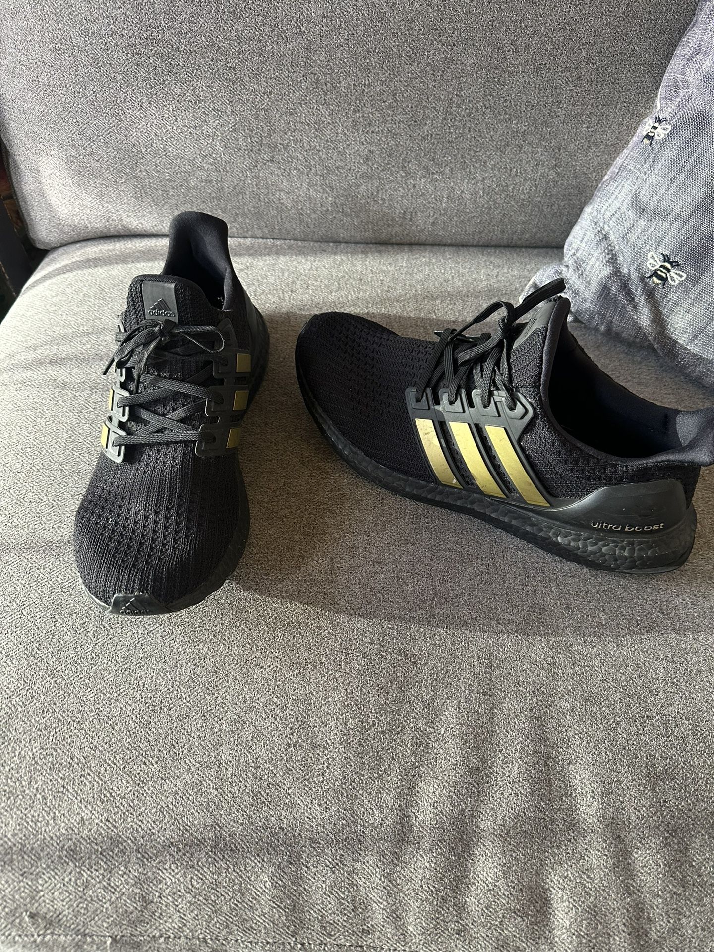 Adidas Ultra Boost Tenis Shoes For Men. Size 10