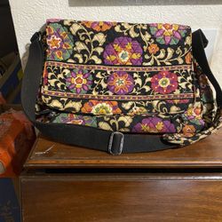 VERA BRADLEY 2 PIECE MESSENGER BAG AND COMPUTER CASE