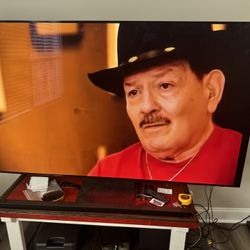 Samsung 77 Inch Tv  Comes With Samsung Surround Sound 