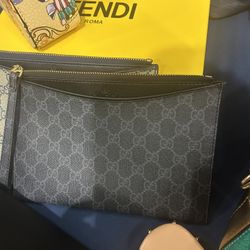 Wristlet