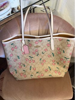 Coach City Tote In Signature Canvas With Heart Cherry Print Authentic