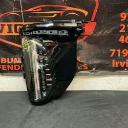 CADILLAC ESCALADE 2025-2026 RH HEADLIGHT OEM