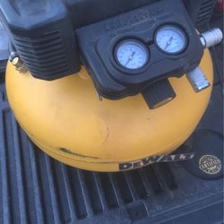 Dewalt Compressor