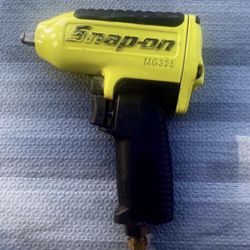 Snap On 3/8" Drive Air Impact Wrench High Viz