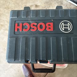 Bosch GLL100-40G Green-Beam Self-Leveling Cross-Line Laser